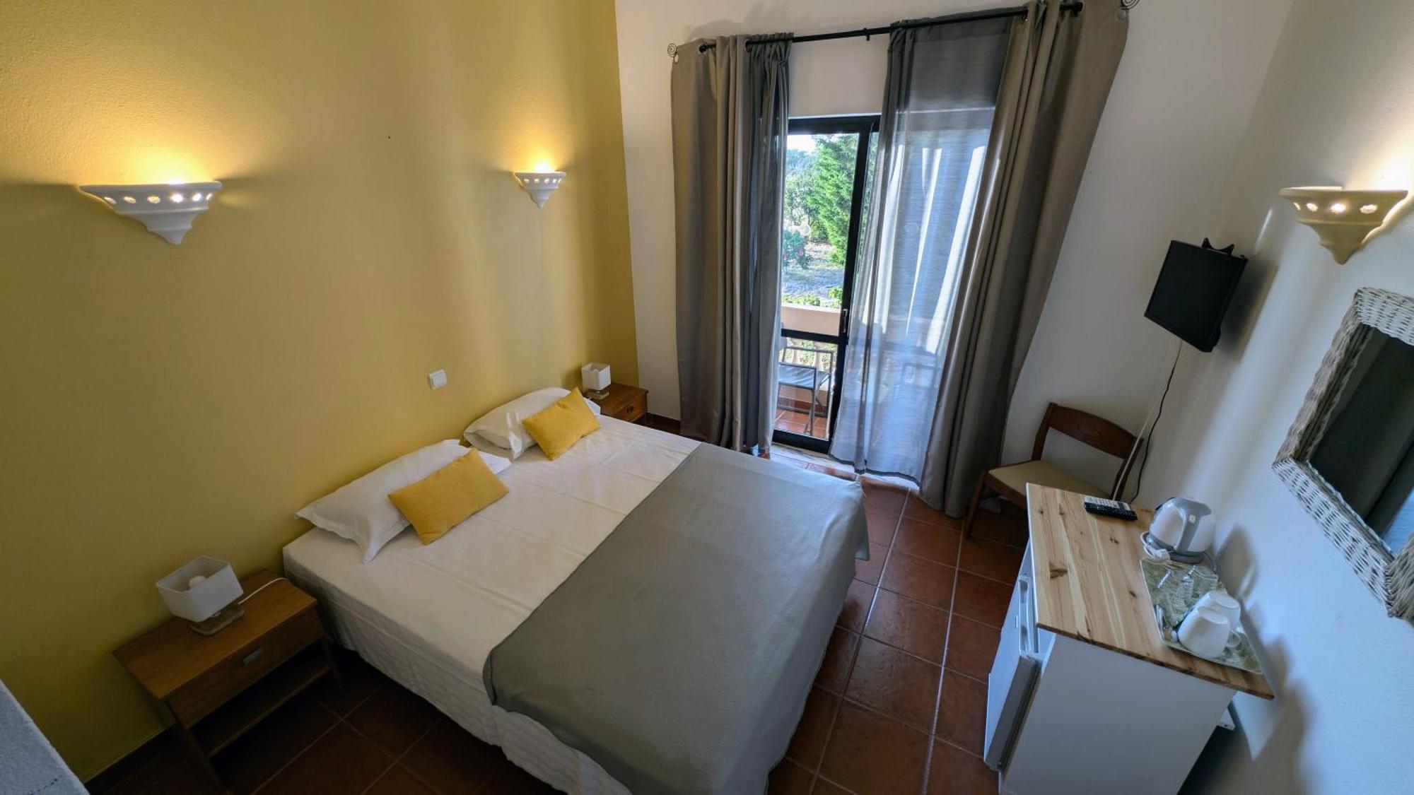 Hotel Casa Rosa Montes à Luz Extérieur photo