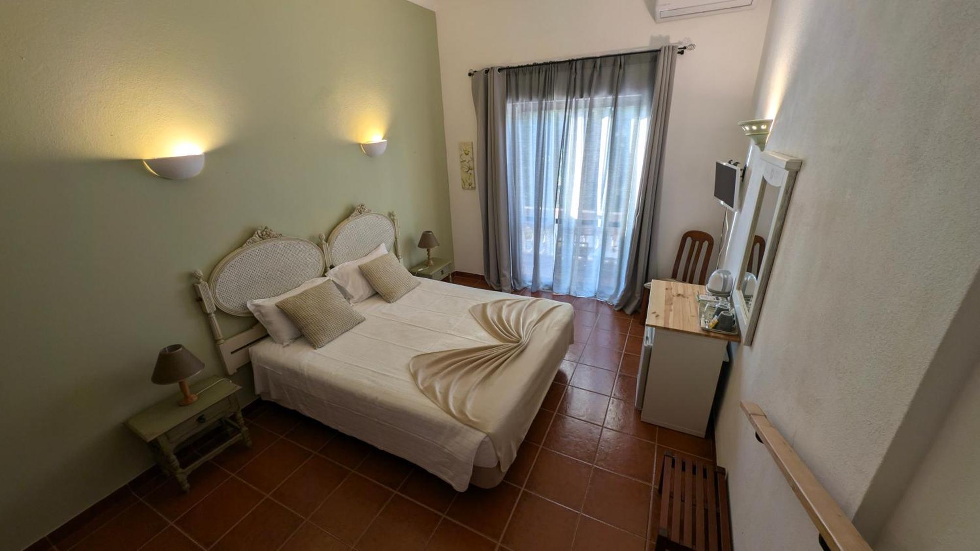 Hotel Casa Rosa Montes à Luz Extérieur photo