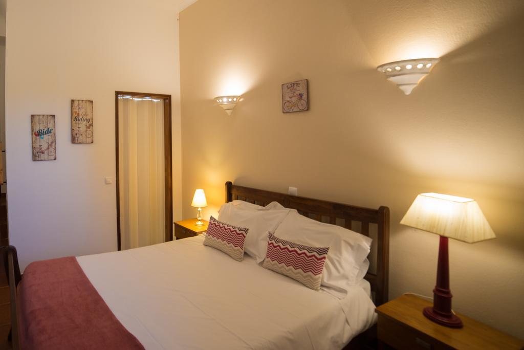 Hotel Casa Rosa Montes à Luz Extérieur photo